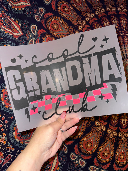Cool Grandma Club - E
